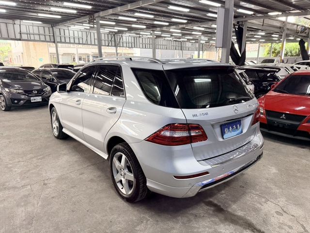 M-BENZ賓士 ML350  第5張相片