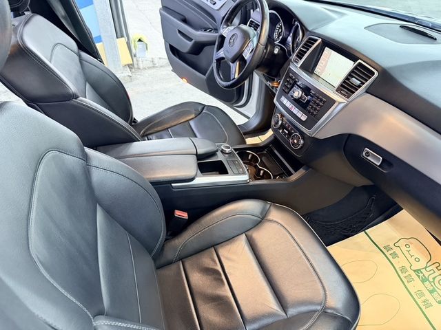 M-BENZ賓士 ML350  第9張相片