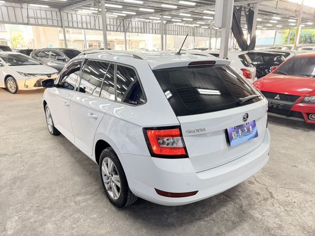 SKODA司科達 FABIA  第5張相片