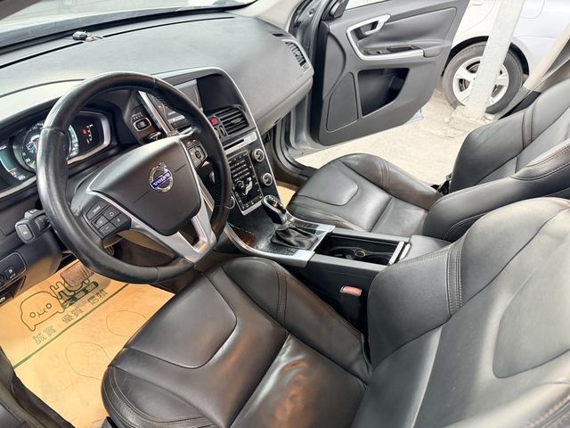 VOLVO富豪 XC60  第8張相片