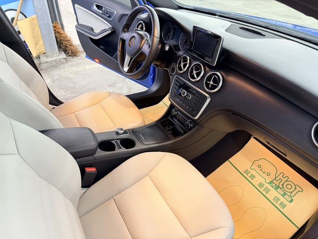 M-BENZ賓士 A180  第7張相片