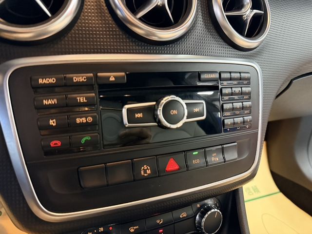 M-BENZ賓士 A180  第12張相片