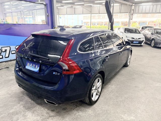 VOLVO富豪 V60  第4張相片