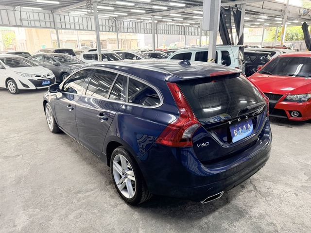 VOLVO富豪 V60  第5張相片