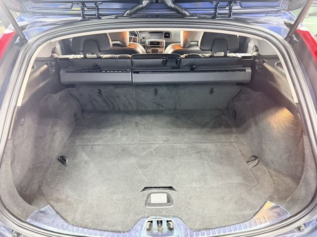 VOLVO富豪 V60  第6張相片