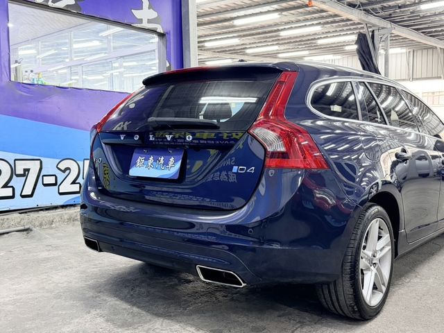 VOLVO富豪 V60  第16張相片