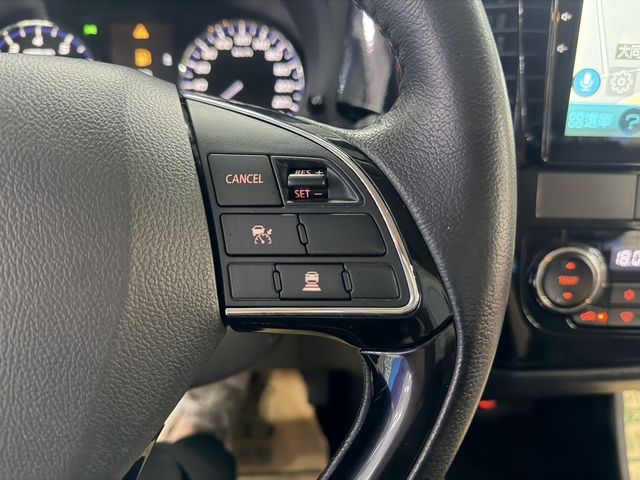 MITSUBISHI三菱 OUTLANDER  第8張相片