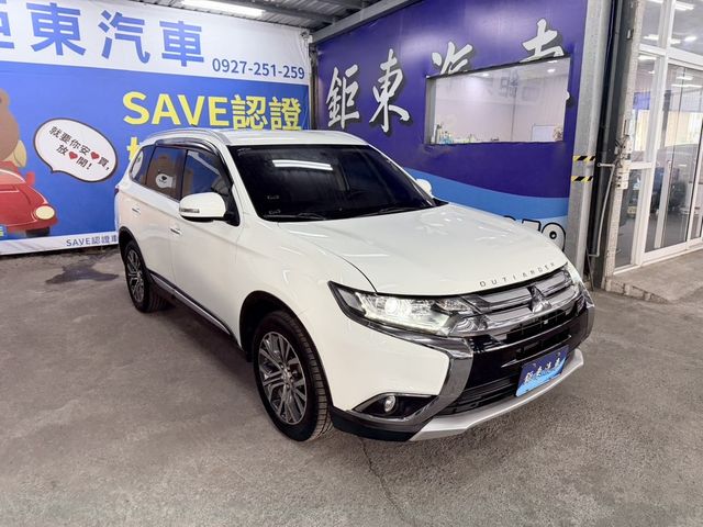 MITSUBISHI三菱 OUTLANDER  第14張相片