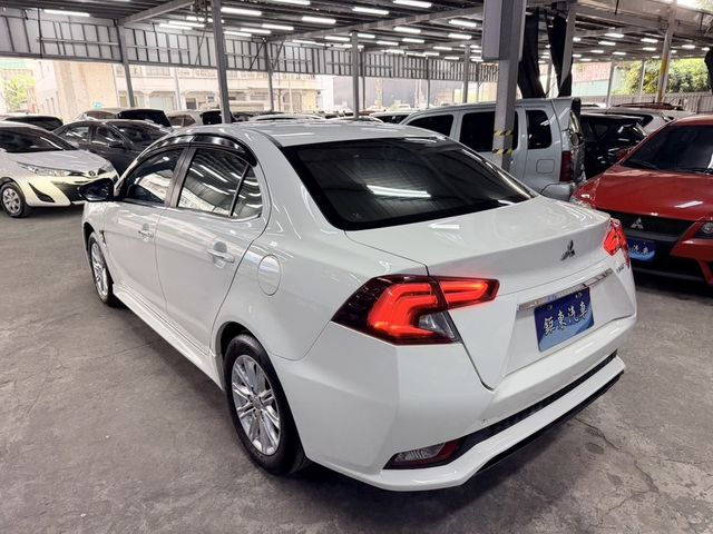 MITSUBISHI三菱 LANCER  第5張相片