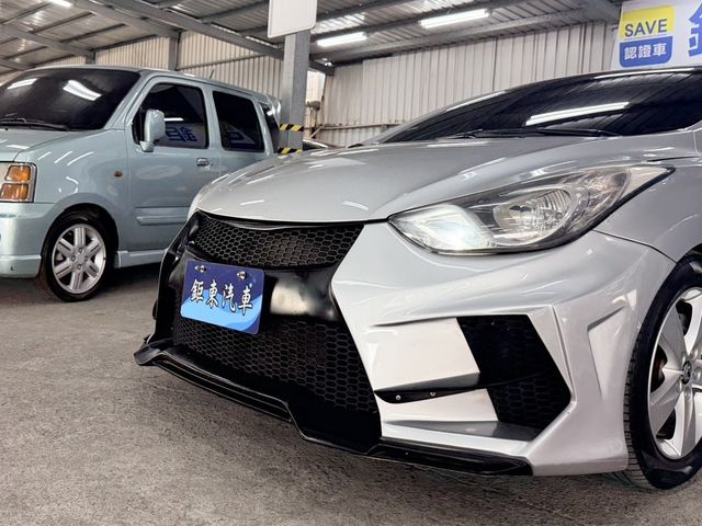 HYUNDAI現代 ELANTRA  第15張相片