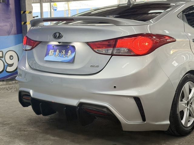 HYUNDAI現代 ELANTRA  第16張相片