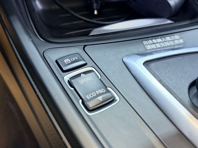 BMW寶馬 316  第14張相片