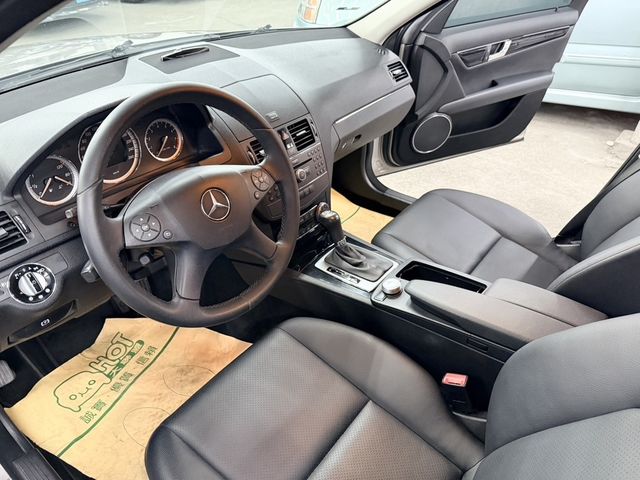 M-BENZ賓士 C200K  第7張相片