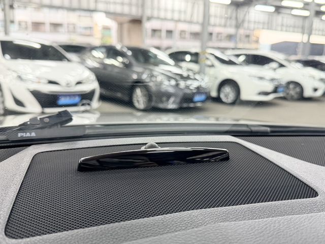 M-BENZ賓士 C200K  第15張相片