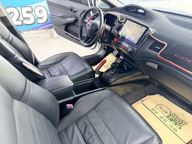 HONDA本田 CIVIC  第8張相片
