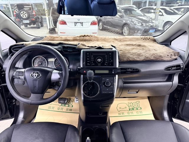 TOYOTA豐田 WISH  第11張相片