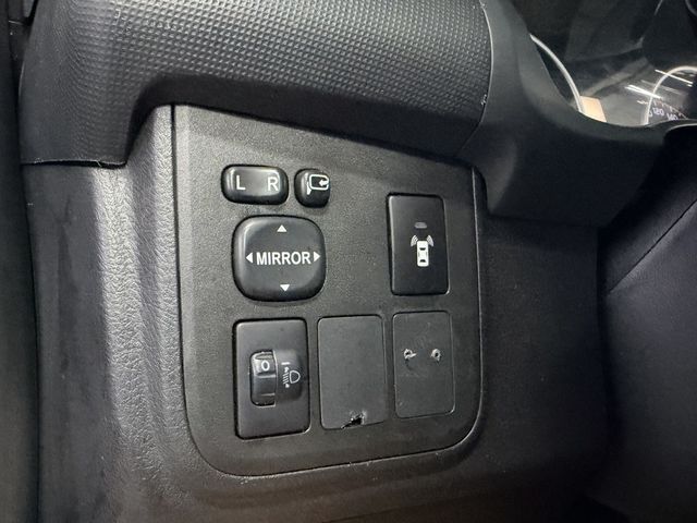 TOYOTA豐田 WISH  第29張相片