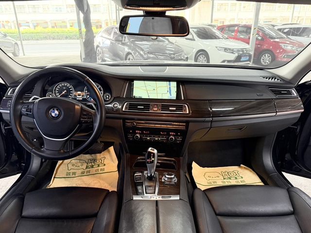 BMW寶馬 730D  第14張相片