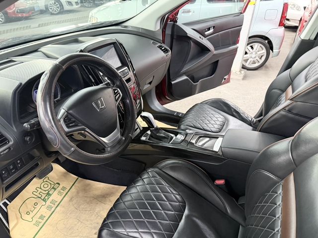 LUXGEN納智捷 U6 TURBO  第8張相片