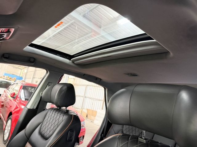 LUXGEN納智捷 U6 TURBO  第12張相片