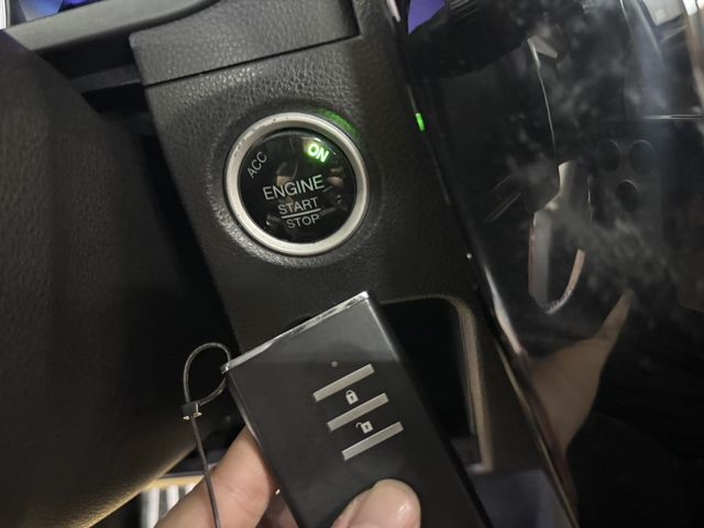 LUXGEN納智捷 U6 TURBO  第15張相片