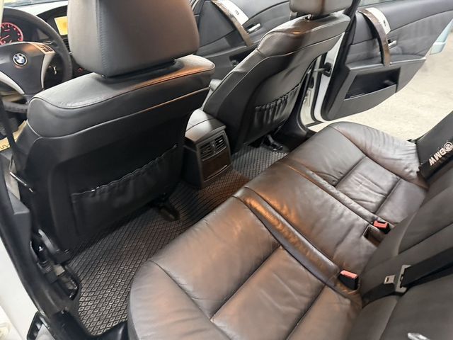 BMW寶馬 520I  第9張相片