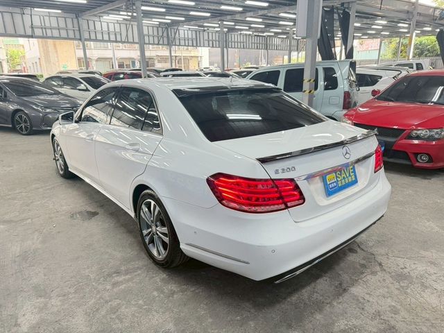 M-BENZ賓士 E200  第5張相片