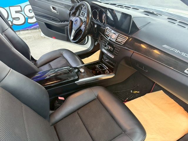 M-BENZ賓士 E200  第8張相片