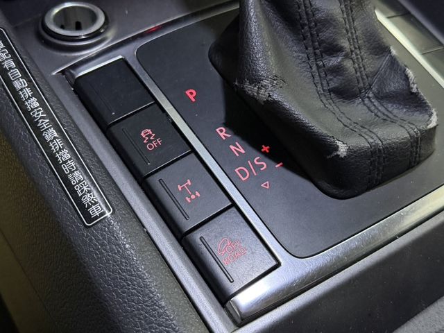 VOLKSWAGEN福斯 AMAROK  第16張相片