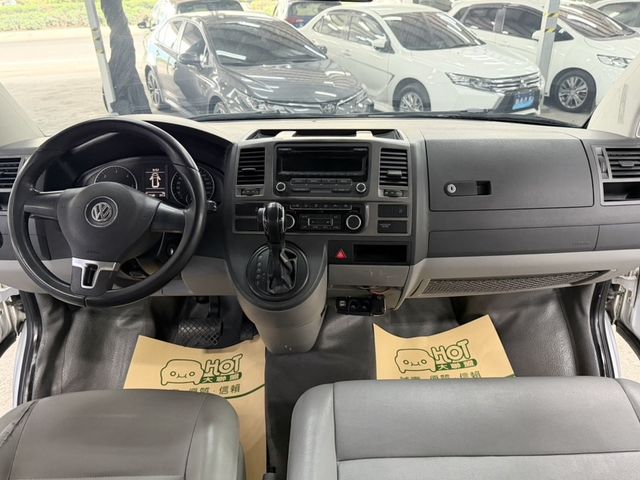 VOLKSWAGEN福斯 T5  第6張相片