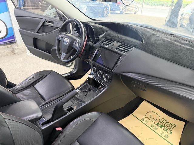 MAZDA馬自達 MAZDA 3  第9張相片