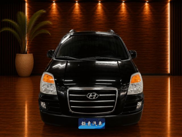 HYUNDAI現代 STAREX  第2張相片