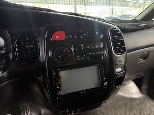 HYUNDAI現代 STAREX  第11張相片