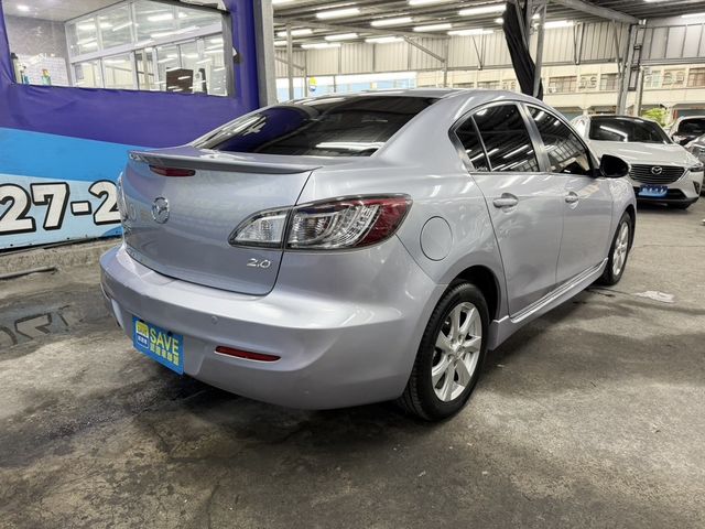 MAZDA馬自達 MAZDA 3  第3張相片