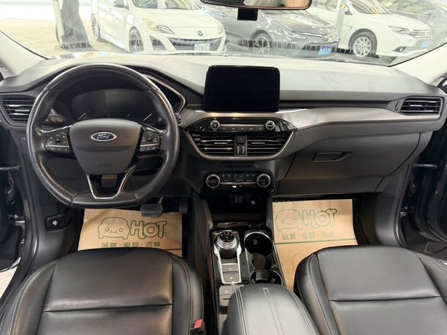 FORD福特 KUGA  第7張相片
