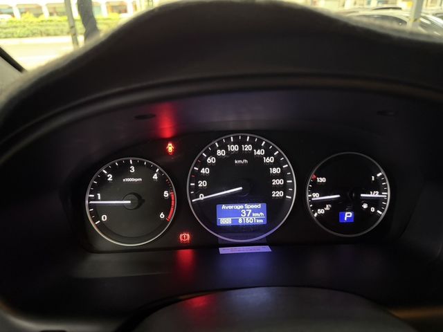 HYUNDAI現代 STAREX  第13張相片