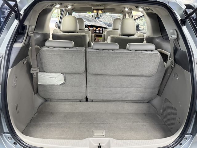 TOYOTA豐田 PREVIA  第13張相片