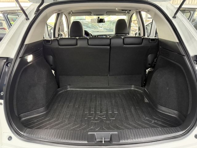 TOYOTA豐田 PRIUS C  第2張相片