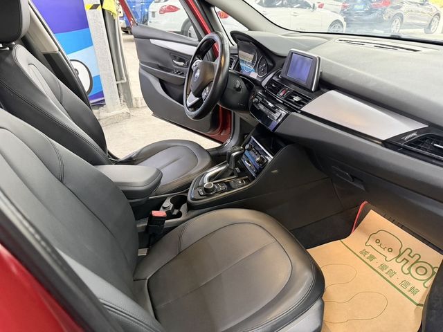 BMW寶馬 218I  第9張相片