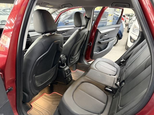 BMW寶馬 218I  第10張相片
