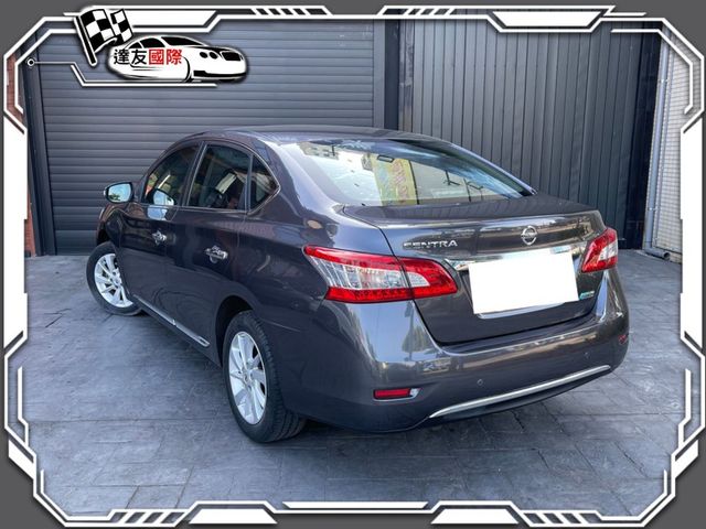 Nissan Sentra  第7張相片