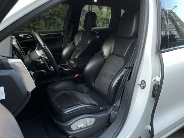 Porsche保時捷 Cayenne   第10張相片