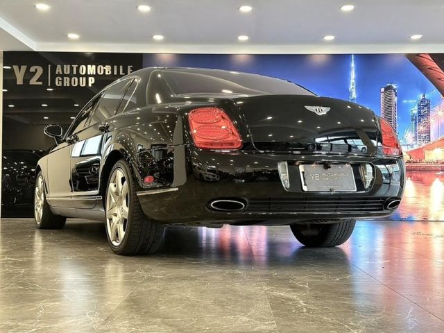 Bentley Continental Flying Spur  第9張相片