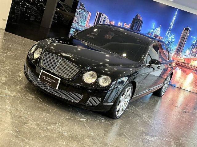 Bentley Continental Flying Spur  第10張相片