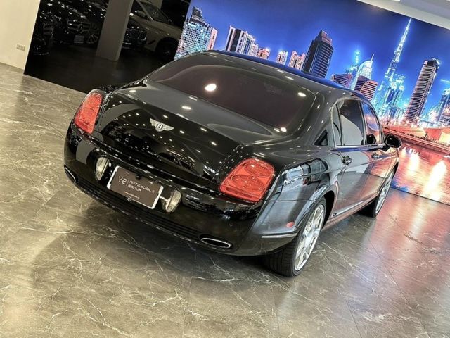 Bentley Continental Flying Spur  第11張相片