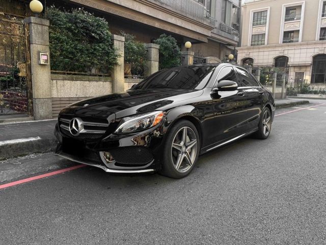 Mercedes-Benz/賓士 C300  第1張相片