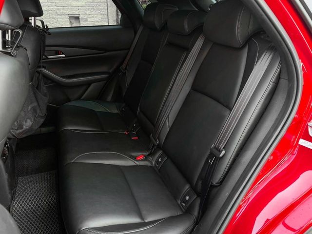 Mazda CX-30  第12張相片