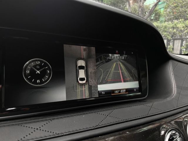 Mercedes-Benz/賓士 S63 AMG  第12張相片