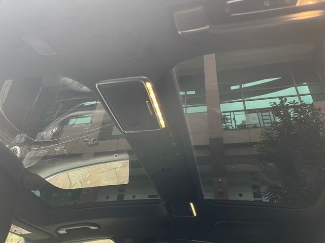 Mercedes-Benz/賓士 S63 AMG  第18張相片