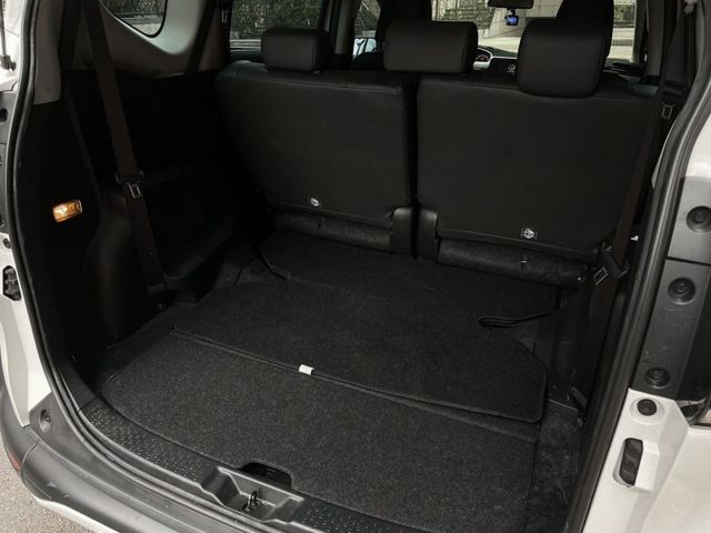 Toyota SIENTA  第15張相片
